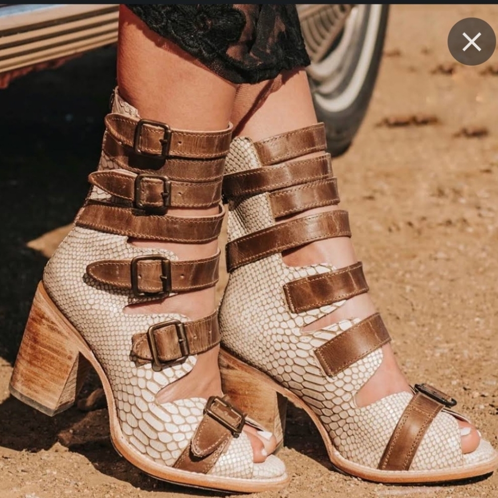 Freebird Sandals Bond NIB
